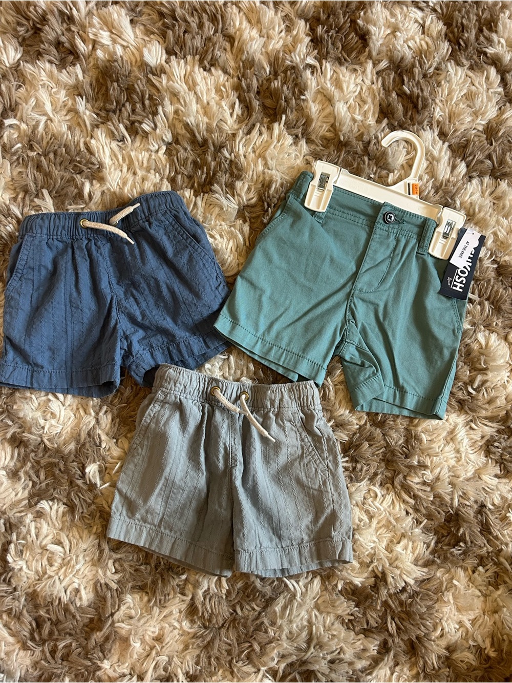 Oshkosh boys shorts 12 mo